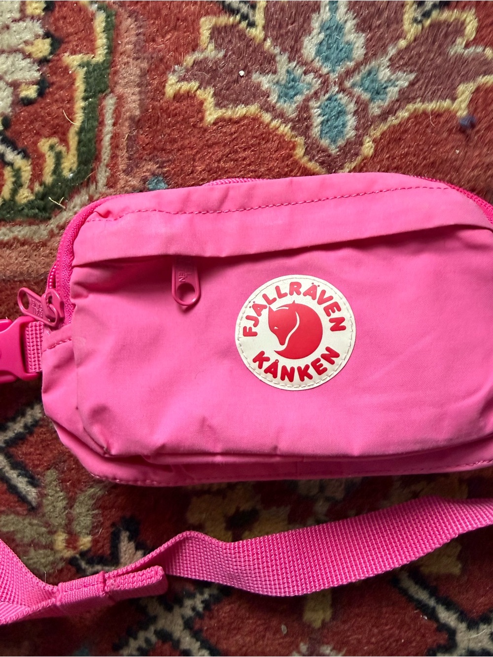 Fjallraven Kånken Bright Pink Crossbody Hip Pack